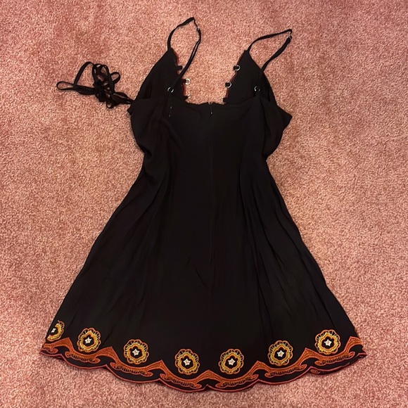 Cute pattern dress - Picture 2 of 2